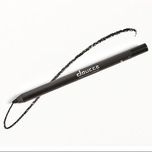 💚3/$10 DOUCCE Ultra Precision Eye Liner in Black